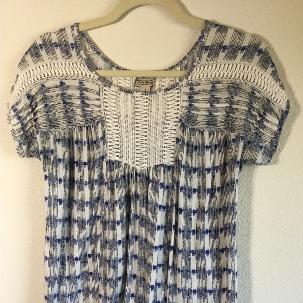 Lucky Brand women’s cotton shirt size small.